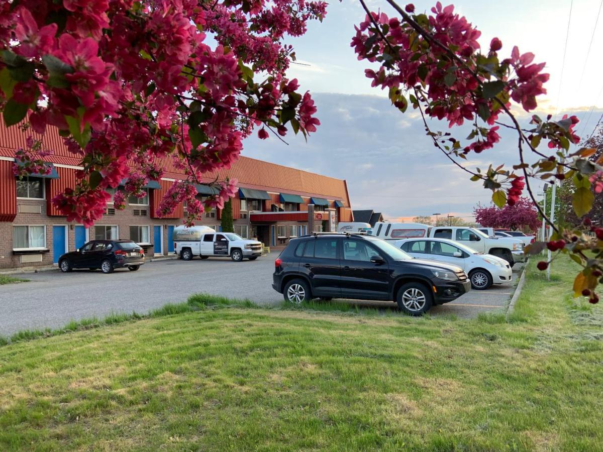 Motel Le Transit Mont-Saint-Hilaire Εξωτερικό φωτογραφία